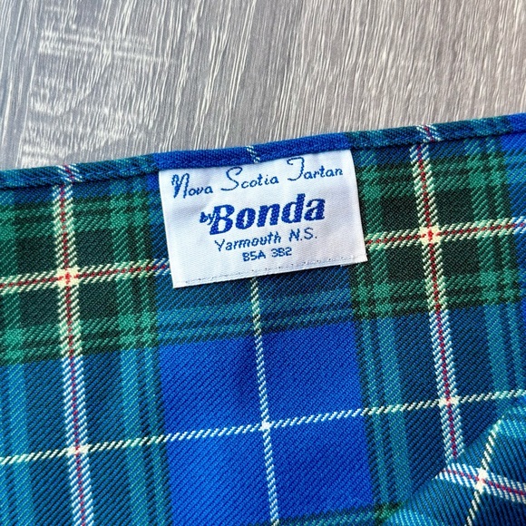 Bonda Nova Scotia Tartan Blue Green Yellow Plaid Scarf Like New - Picture 4 of 6